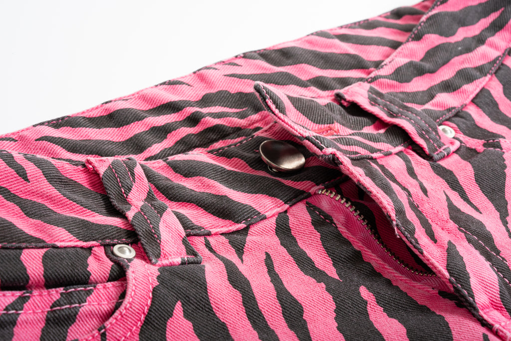 Zebra Lov:3 shorts